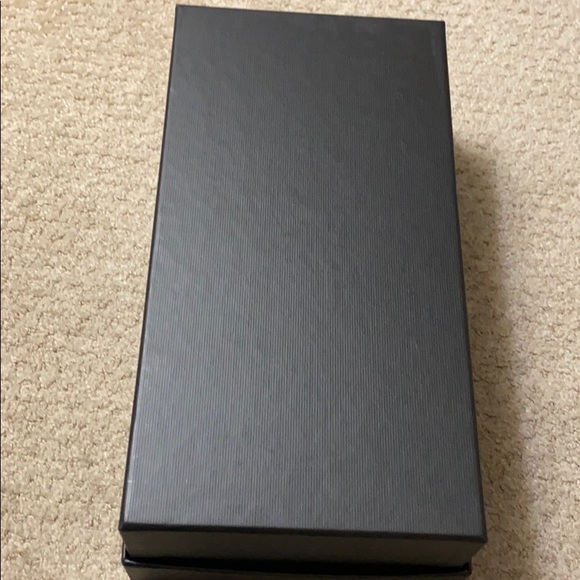 Authentic Gucci Shoe Box - Picture 2 of 3